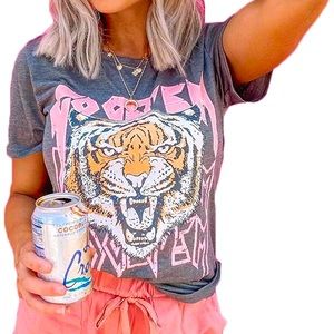 Tiger graphic short sleeve t-shirt